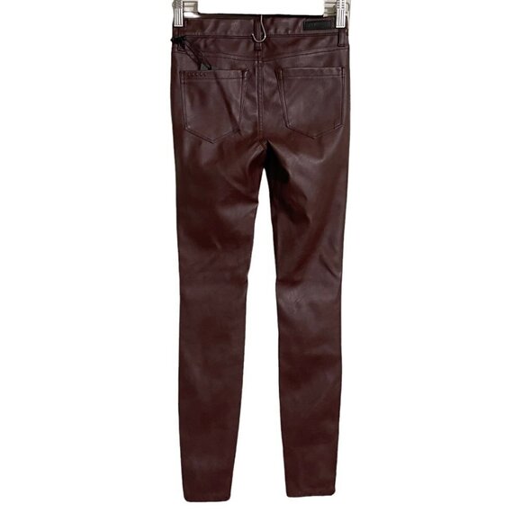 Blank NYC Women's NWT Burgundy Vegan Leather Mid Rise Skinny Pants Size 24 - Picture 9 of 9